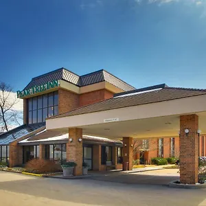 Pear Tree St. Louis Airport Отель
