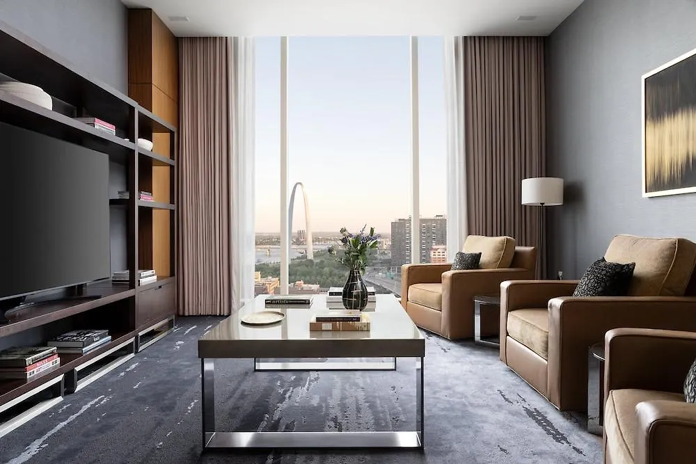 Four Seasons St. Louis Hotel