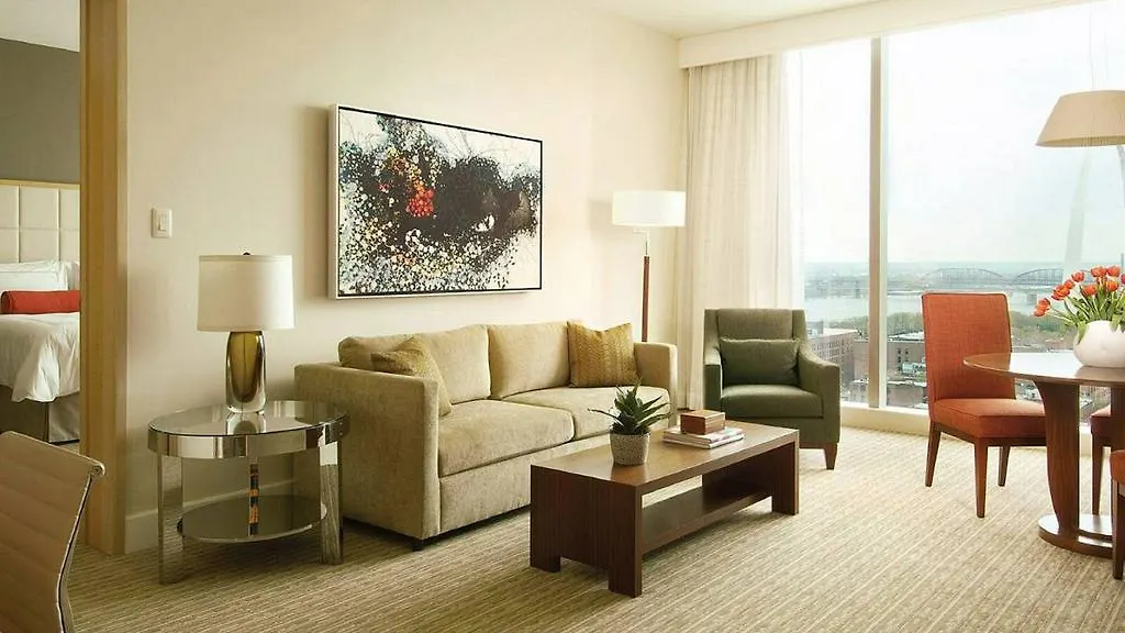 Hotel Four Seasons St. Louis 5*,  Estados Unidos