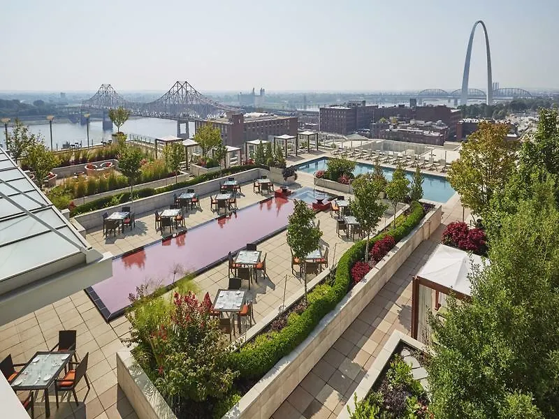 Hotel Four Seasons St. Louis